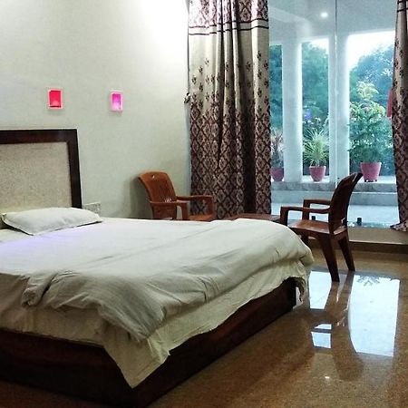 Hotel Radha Rani Mahal Khajurāho Exteriér fotografie