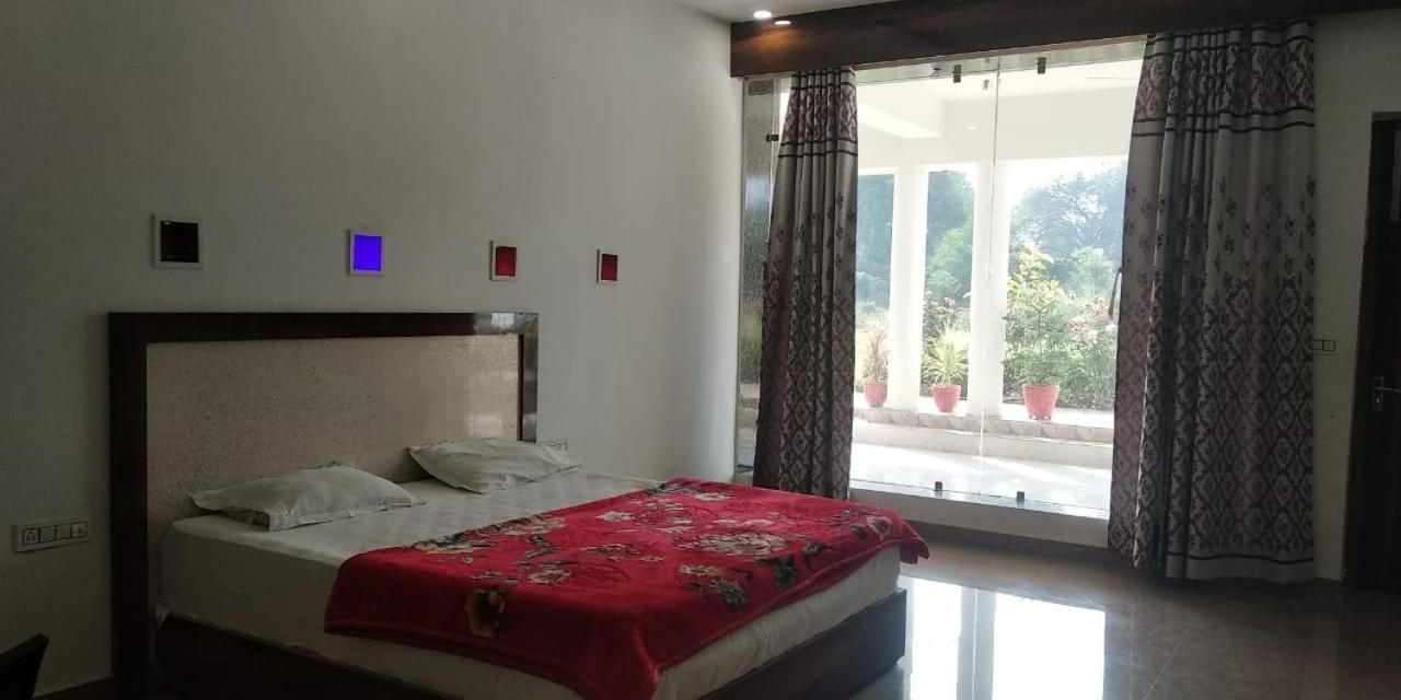 Hotel Radha Rani Mahal Khajurāho Exteriér fotografie