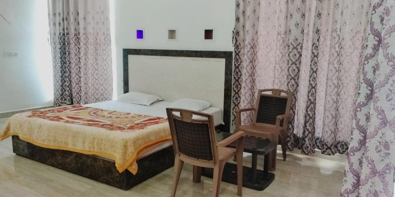 Hotel Radha Rani Mahal Khajurāho Exteriér fotografie