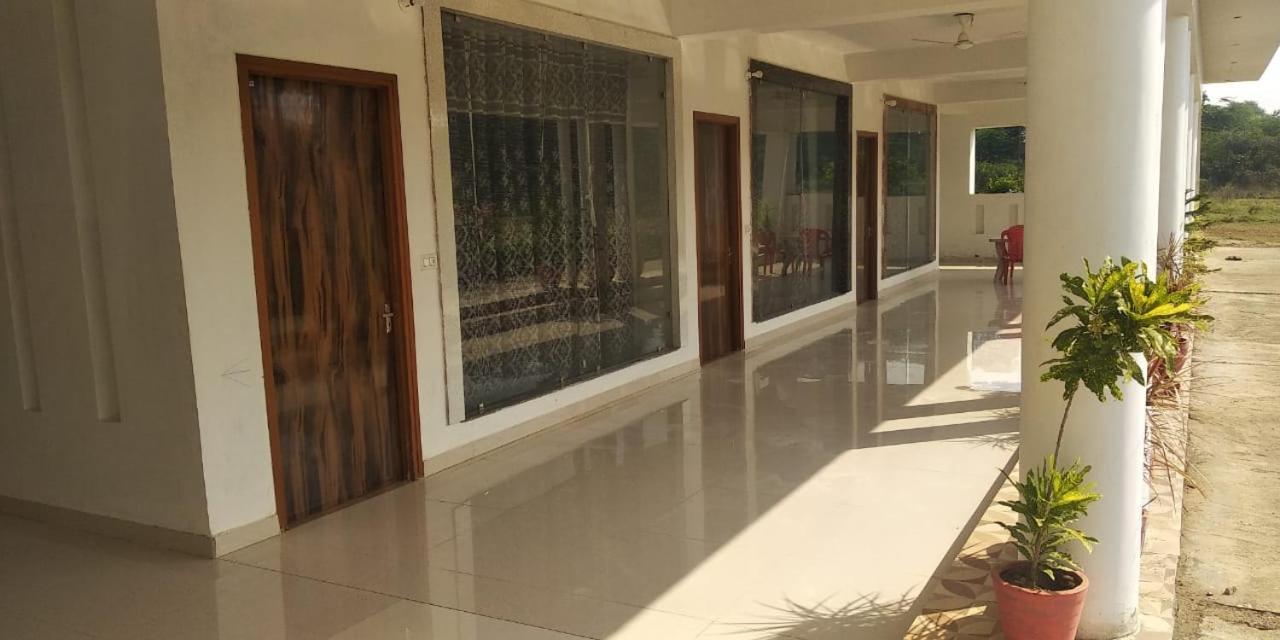 Hotel Radha Rani Mahal Khajurāho Exteriér fotografie