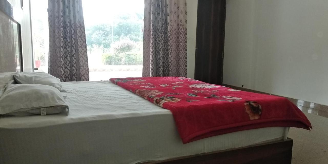 Hotel Radha Rani Mahal Khajurāho Exteriér fotografie