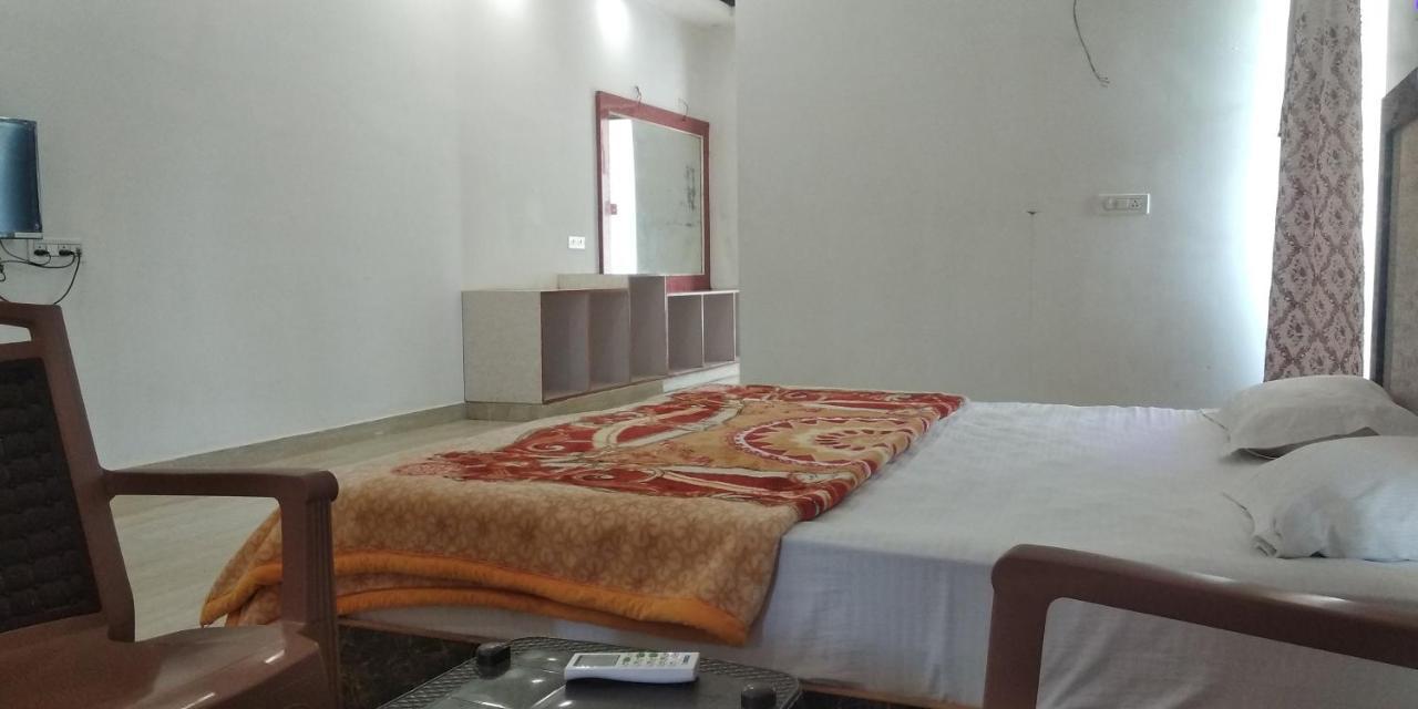 Hotel Radha Rani Mahal Khajurāho Exteriér fotografie