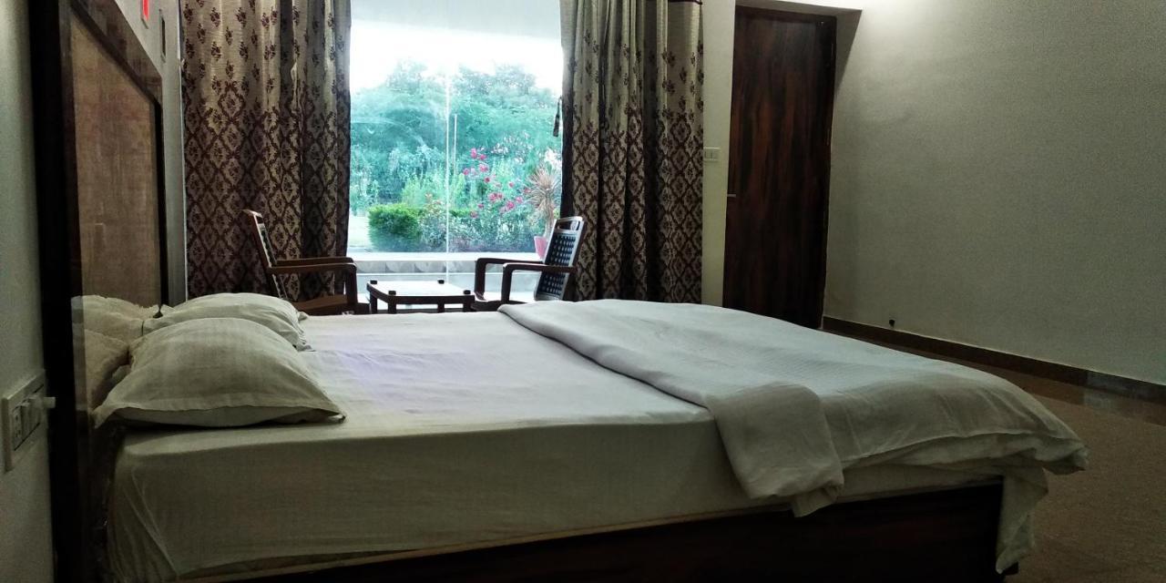 Hotel Radha Rani Mahal Khajurāho Exteriér fotografie
