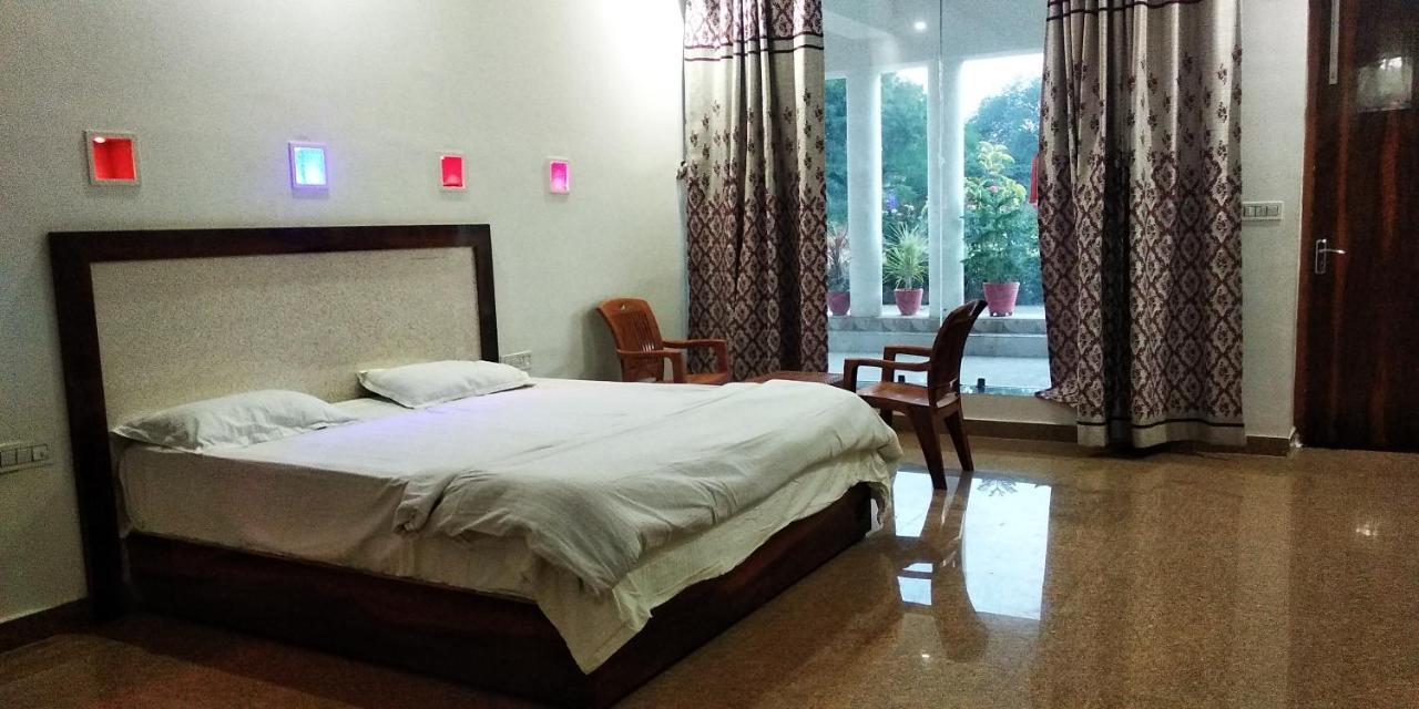 Hotel Radha Rani Mahal Khajurāho Exteriér fotografie